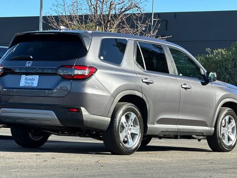 New 2025 Honda Pilot EX-L image 4