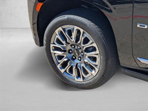 Used 2024 GMC Yukon Denali Ultimate image 17