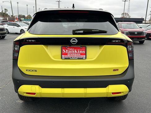 New 2026 Nissan Kicks SR w/ SR Premium Package image 5