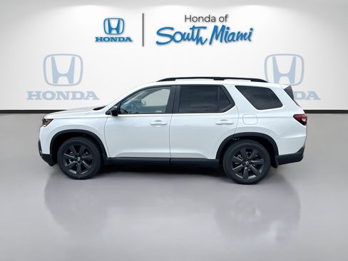 New 2026 Honda Pilot Sport image 4
