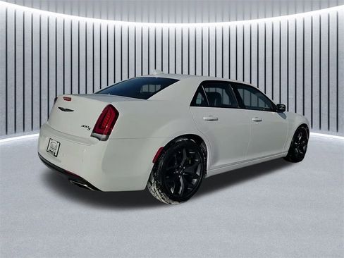 Used 2023 Chrysler 300 S w/ Comfort Group image 7