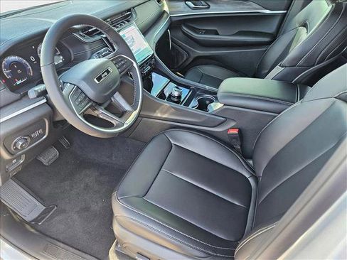 New 2025 Jeep Grand Cherokee L Limited w/ Trailer Tow Package image 3