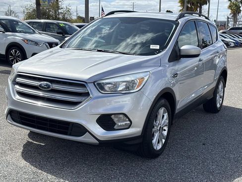 Used 2018 Ford Escape SE image 8
