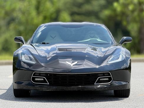 Used 2016 Chevrolet Corvette Stingray Coupe RWD image 3