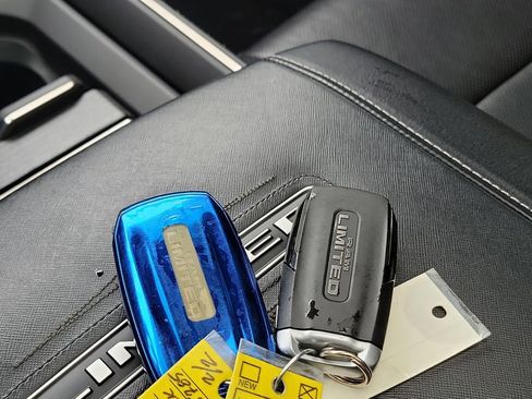 Used 2019 RAM 1500 Limited RWD image 35