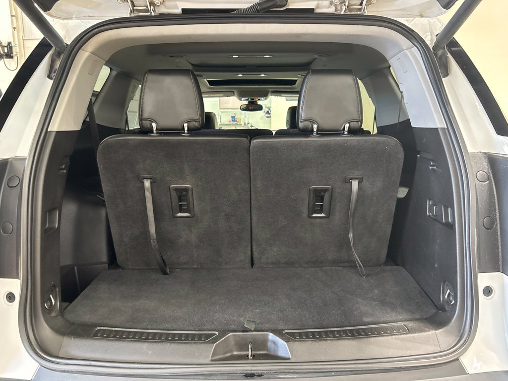 Used 2020 GMC Acadia AT4 w/ GMC Pro Grade Package AWD/4WD image 25