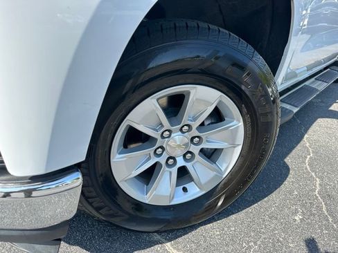 Used 2021 Chevrolet Silverado 1500 LT image 10