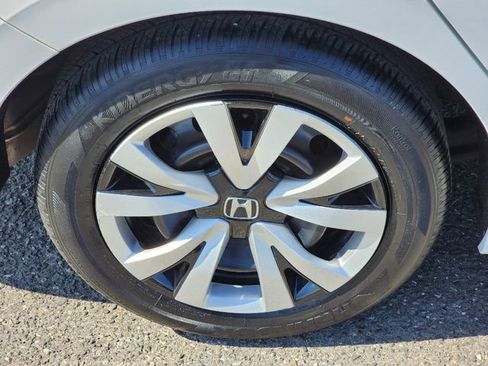 Used 2023 Honda Civic LX image 9