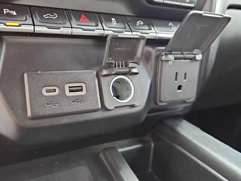 Used 2020 GMC Sierra 2500 Denali w/ Denali Ultimate Package image 32