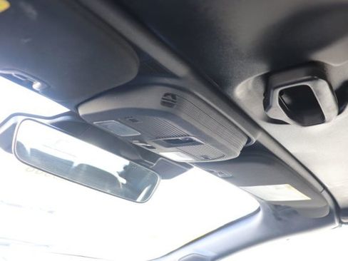 Used 2024 Ford Mustang Convertible image 28