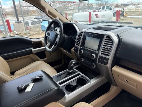 Used 2015 Ford F150 Lariat w/ Equipment Group 502A Luxury image 13
