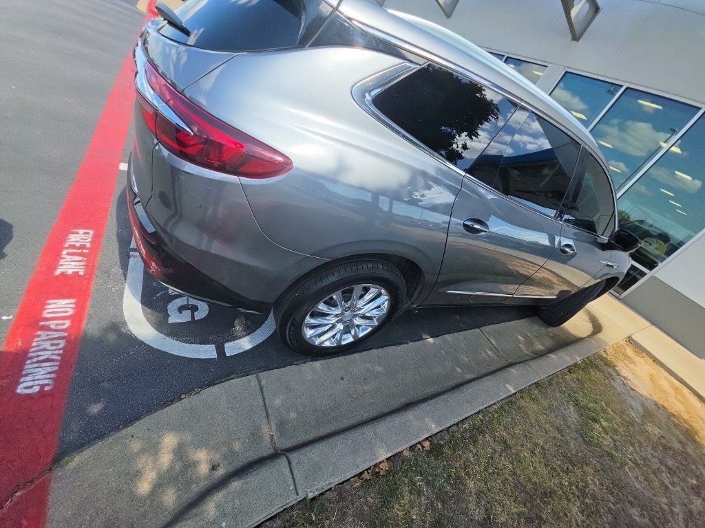 Used 2020 Buick Enclave Essence w/ LPO, Floor Liner Package FWD image 5