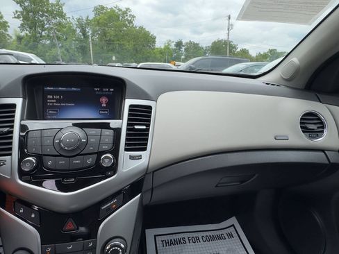 Used 2014 Chevrolet Cruze LT FWD image 16