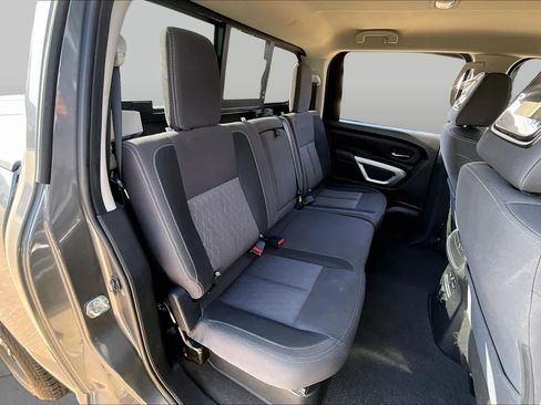 Used 2021 Nissan Titan SV w/ SV Convenience Package AWD/4WD image 20