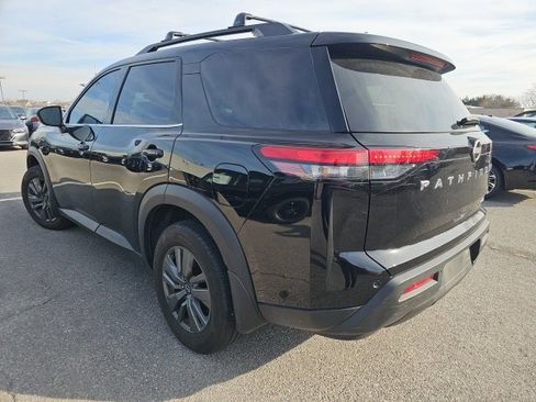 Certified 2024 Nissan Pathfinder SV w/ Cargo Package image 4