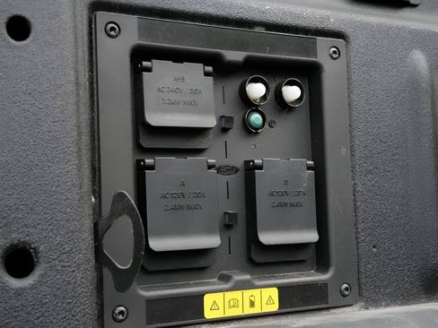 Used 2025 Ford F150 Lightning Lariat AWD/4WD image 13