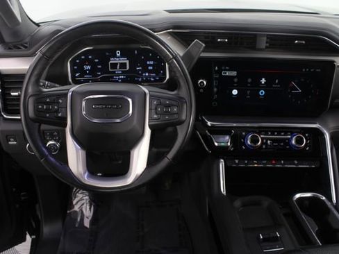 Used 2025 GMC Sierra 3500 Denali w/ Denali Reserve Package image 14