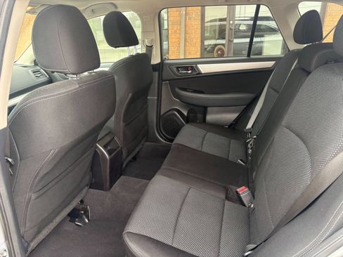 Used 2017 Subaru Outback 2.5i Premium image 17