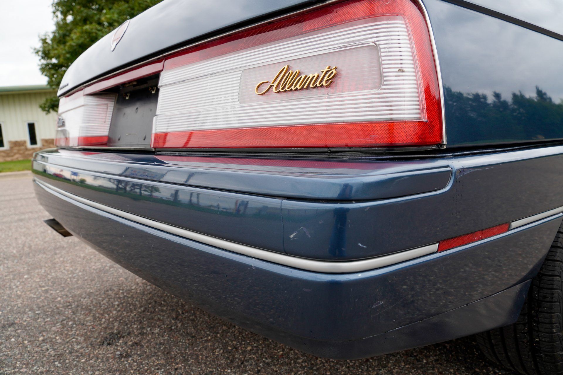 Used 1993 Cadillac Allante FWD image 31