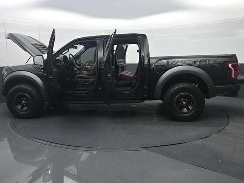 Used 2018 Ford F150 Raptor w/ Equipment Group 802A Luxury AWD/4WD image 38