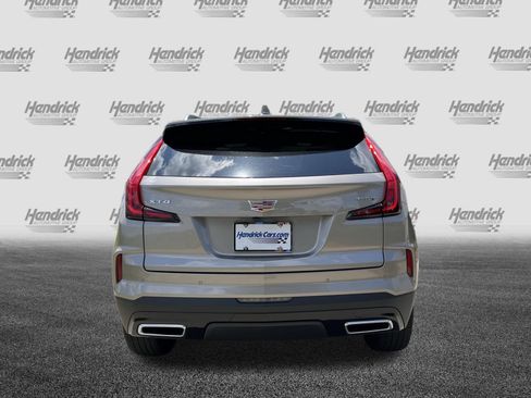 Used 2025 Cadillac XT4 Premium Luxury FWD image 8