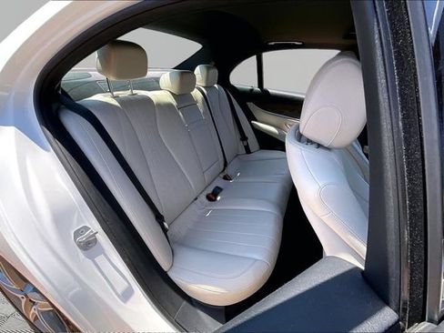 Used 2017 Mercedes-Benz E 300 image 17