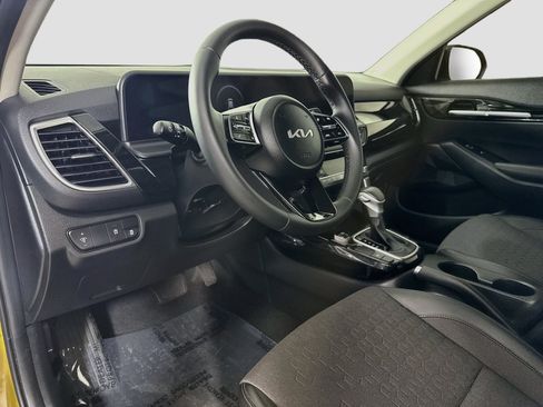 Used 2024 Kia Seltos S FWD image 23