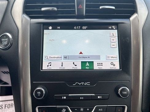 Used 2019 Ford Fusion SE image 23