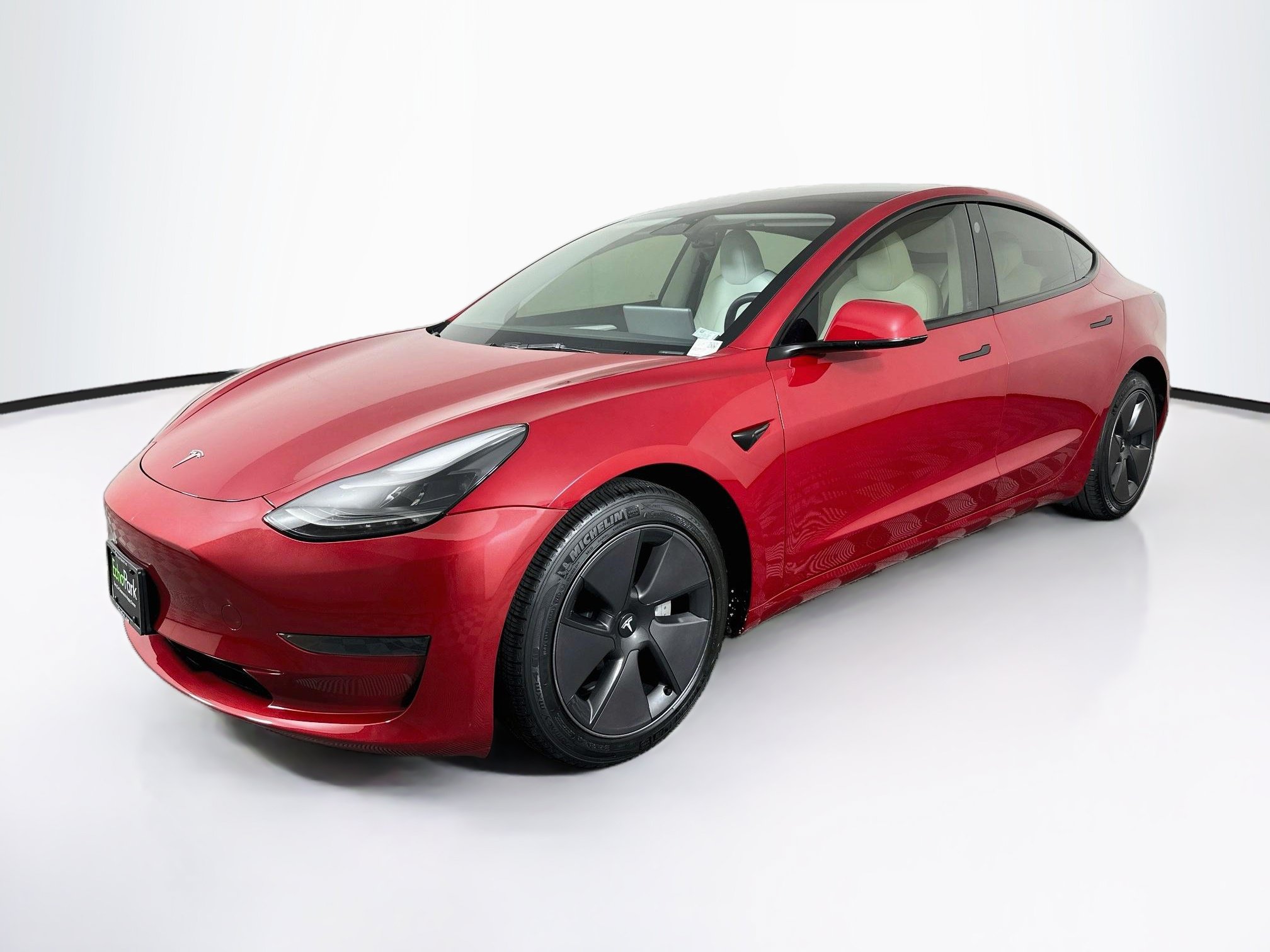 Used 2023 Tesla Model 3 Standard Range RWD image 3
