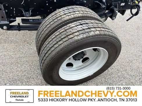 Used 2024 Chevrolet Low Cab Forward 5500HD RWD image 16