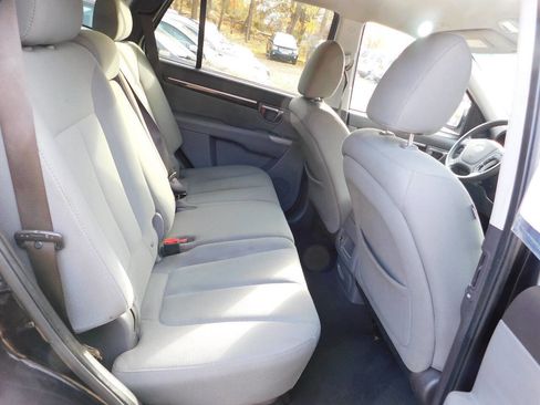 Used 2012 Hyundai Santa Fe GLS image 14