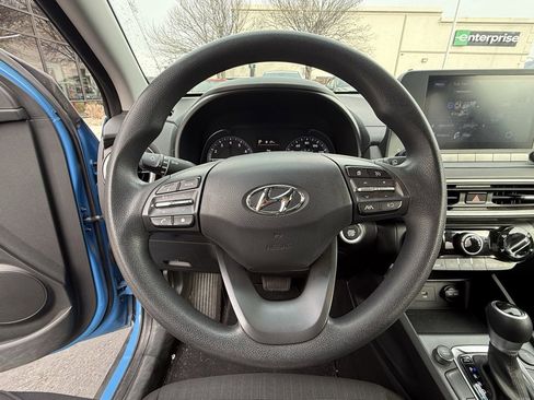 Used 2022 Hyundai Kona SEL image 13