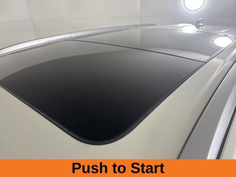 Used 2023 Nissan Rogue SL w/ SL Premium Package image 8