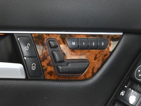 Used 2013 Mercedes-Benz C 300 4MATIC Sedan image 31