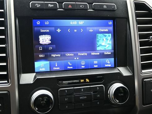 Used 2019 Ford F150 Platinum w/ Equipment Group 701A Luxury image 14