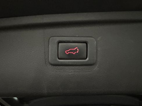 Used 2018 Subaru Outback 2.5i Premium AWD/4WD image 10