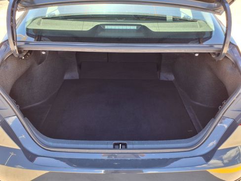 Used 2025 Toyota Camry LE image 11