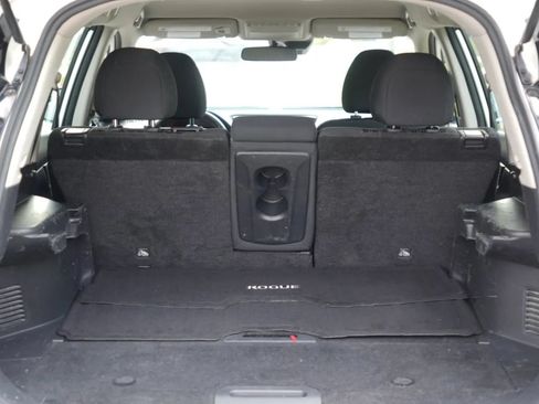 Used 2019 Nissan Rogue S FWD image 15
