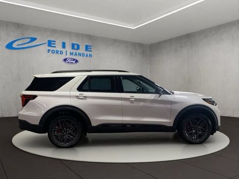 New 2026 Ford Explorer ST-Line w/ ST-Line Street Pack AWD/4WD image 15