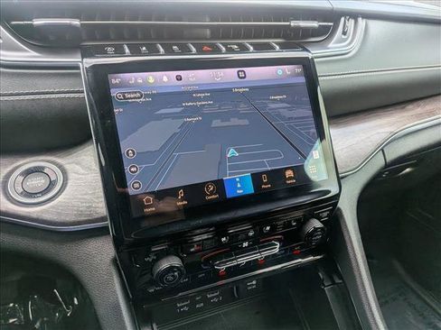 Used 2023 Jeep Grand Cherokee Overland w/ Luxury Tech Group IV image 13