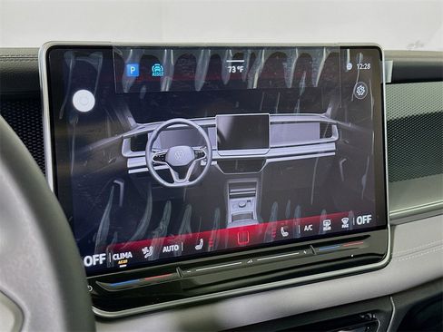 New 2026 Volkswagen Tiguan SE image 14