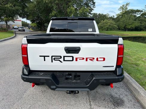 Certified 2025 Toyota Tacoma TRD Pro AWD/4WD image 5