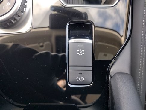 New 2026 Mitsubishi Outlander SE image 27