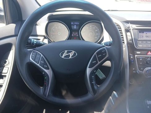 Used 2016 Hyundai Elantra GT FWD image 21