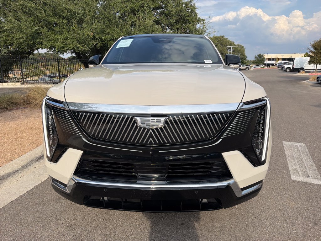 Certified 2026 Cadillac Escalade IQ Luxury 1 AWD/4WD image 2