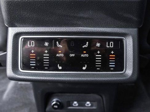Certified 2024 Audi Q8 e-tron Premium Plus AWD/4WD image 22