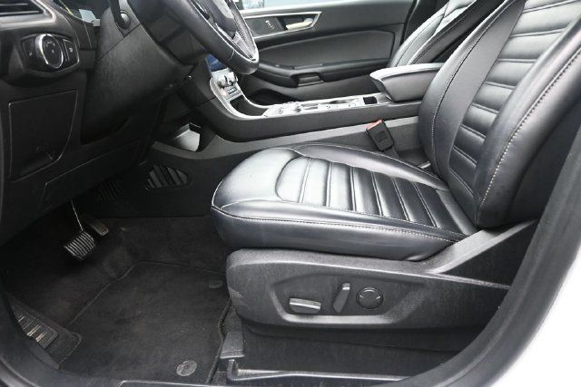 Used 2024 Ford Edge SEL AWD/4WD image 12