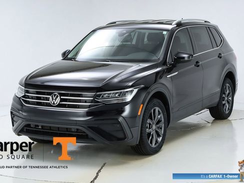 Used 2023 Volkswagen Tiguan SE image 38