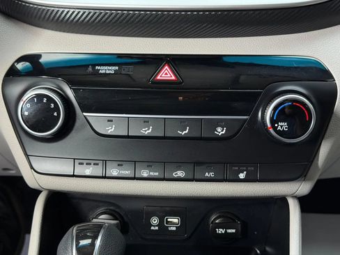 Used 2019 Hyundai Tucson Value FWD image 32