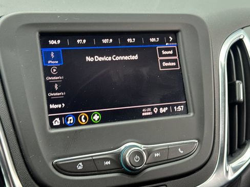 Used 2024 Chevrolet Equinox LT FWD image 21
